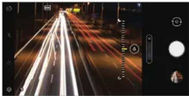 LG LMV500EM - Night view - 1