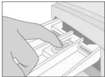 SAMSUNG WD7101CKC - Kaθαρισμός της θήκης απορμιαντικόύ καὶ της εἰσχής - 2