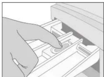 SAMSUNG WD7101CKC - CLEANING THE DETERGENT DRAWER AND RECESS - 2