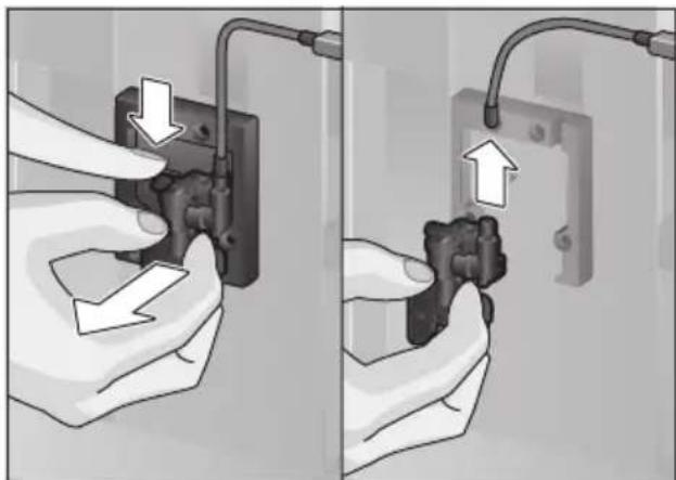 NEFF C17KS61H0 - Cleaning the milk system manually - 1