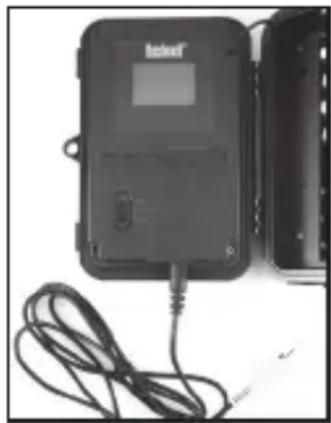 BUSHNELL Trophy Cam 119576 - Visionner les photos/videos sur un moniteur video externe - 1
