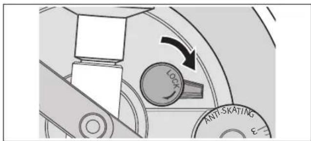 TECHNICS EAHT700 - Una vez finalizo el ajuste de la alta del brazo, bloquee el brazo girando el botón debloqueo del brazo. - 1