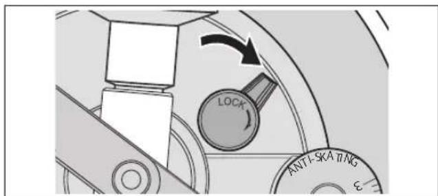 TECHNICS EAHT700 - Al terme della regolazione dell'altezza del braccio, bloccare il braccio ruotando la manopola di blocco braccio. - 1