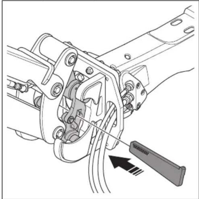 HUSQVARNA TC 130 - To install and remove the tools on the product (DXR 95) - 14