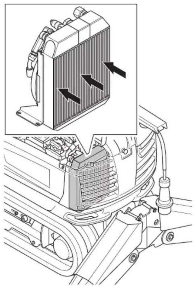 HUSQVARNA TC 130 - To clean the hydraulic oil cooler (DXR 275, DXR 305, DXR 315) - 2