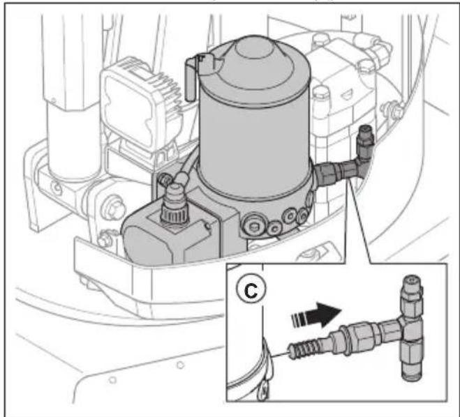 HUSQVARNA TC 130 - So entlüften Sie die Hydraulikhammer-Schmierfettpumpe (DXR 95) - 3