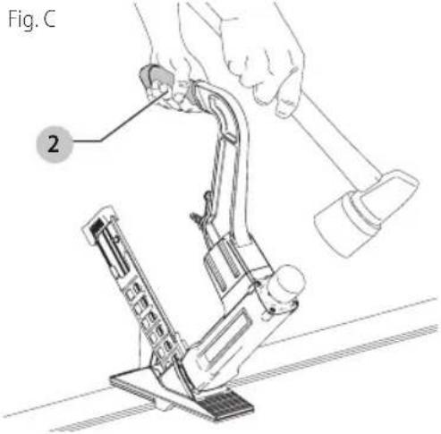 DEWALT DWFP12569 - Posicion adecuada de las manos (Fig. C) - 1