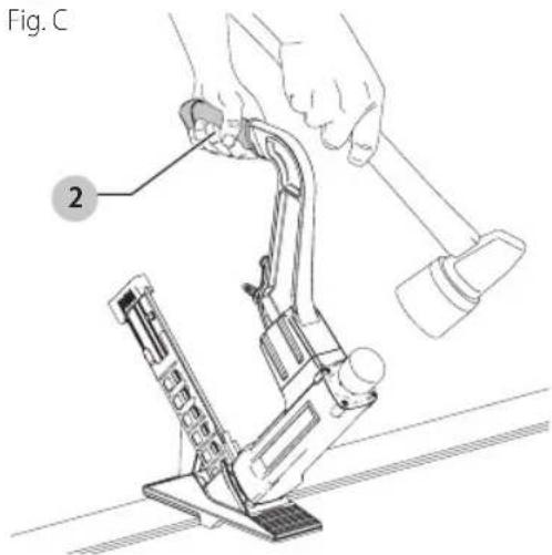 DEWALT DWFP12569 - Proper Hand Position (Fig. C) - 1