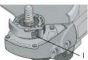 DEWALT D28493N - MOUNTING AND REMOVING HUBBED WHEELS - 3