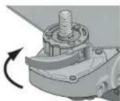 DEWALT D28493N - MOUNTING AND REMOVING HUBBED WHEELS - 2