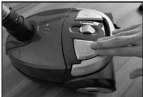 ROTEL U6712CH - ASSEMBLING THE VACUUM CLEANER - 5