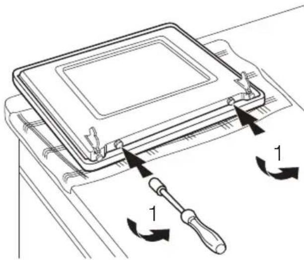 ELECTROLUX EKK603504X - Ausbau von Backofentür und Glasscheibe - 4