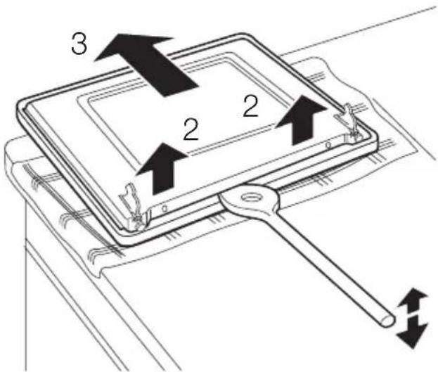 ELECTROLUX EKK603504X - Ausbau von Backofentür und Glasscheibe - 5