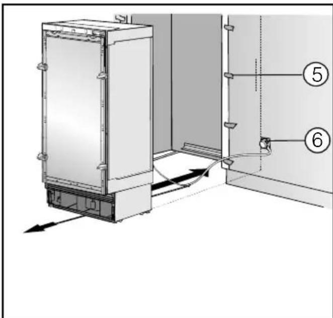 MIELE KWT 2611 Vi - Insérer la cave à vin dans la niche d'encastrement - 2