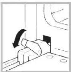 INDESIT FI 53 KC.A - Cleaning the oven door - 2