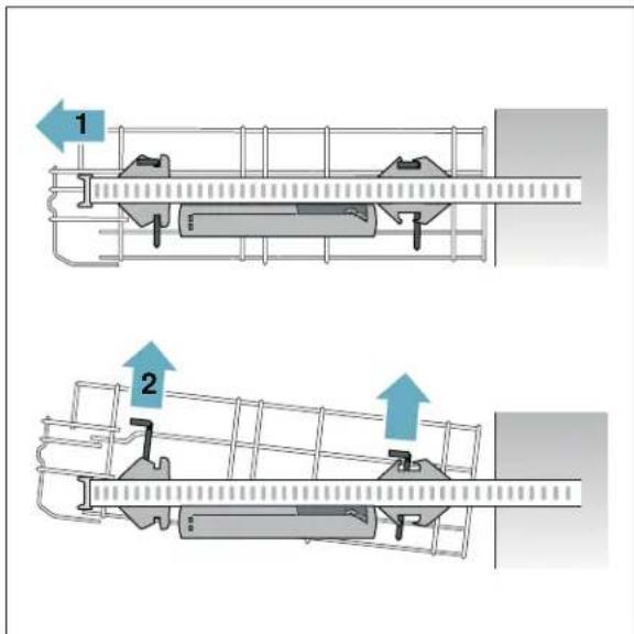 GAGGENAU DF480763F - Removing lower rack 9*: - 1