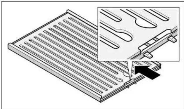 GAGGENAU AW442720 - Installing metal grease filter - 1