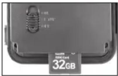 BUSHNELL Trophy Cam 119577 - Einlagen der SD-Karte - 1
