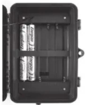 BUSHNELL Trophy Cam 119577 - Mise en place des piles - 2