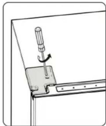 Everglades EVTD352 - Disassembling the doors - 1