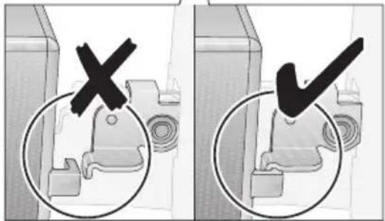 Juno Electrolux JEH26321E - Accrochage de la porte du four - 4