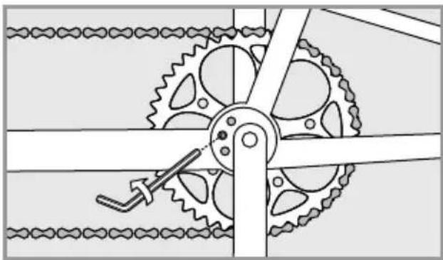 Flyer Gotour5 - Tightening the chain on a Tandem - 4