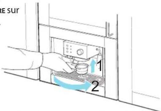 HOTPOINT-ARISTON CM 5038 IX H - COMMENT PRÉPARER DU CAFÉ EXPRESSO EN UTILISANT UNE DOSETTE - 4