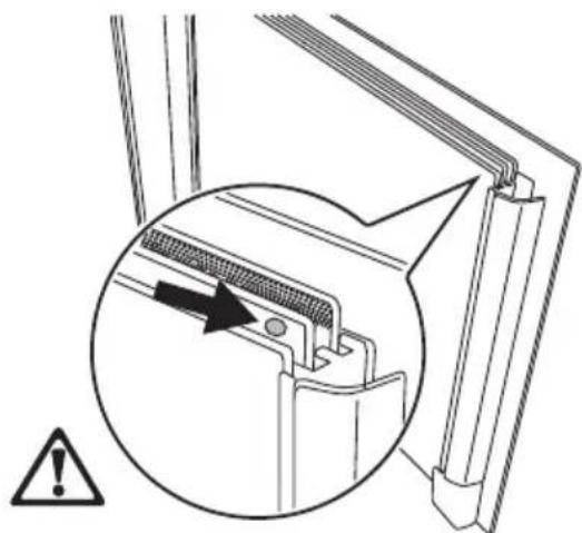 ELECTROLUX EOC69611X - Einsetzen der Türglasscheiben - 1