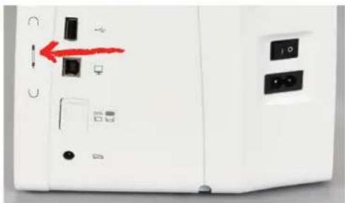 BERNINA 590 - Fixer le levier de genou - 2