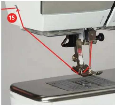 BERNINA 590 - Enfiler l'aiguille - 5