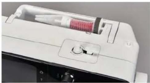 BERNINA 590 - Support de bobine à l'horizontale - 2