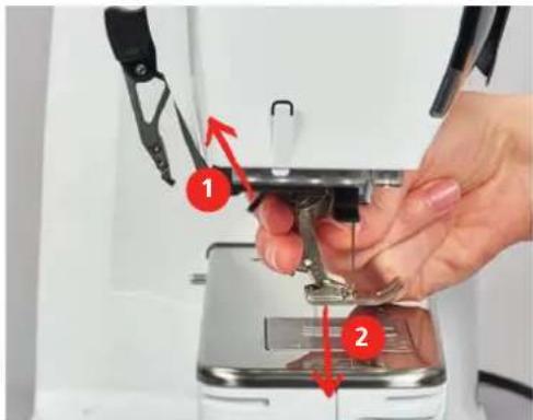 BERNINA 590 - Changer le pied-de-biche - 1