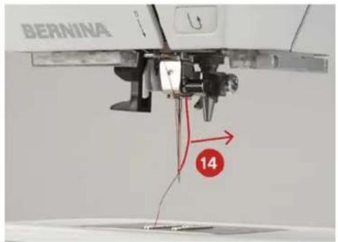 BERNINA 475 QE - Enfiler le fil supérieur - 6