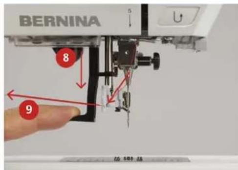 BERNINA 475 QE - Enfiler le fil supérieur - 4