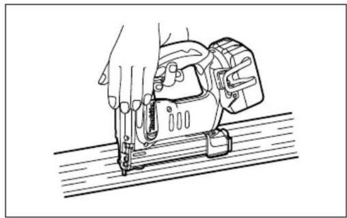 MAKITA DST221 - 12