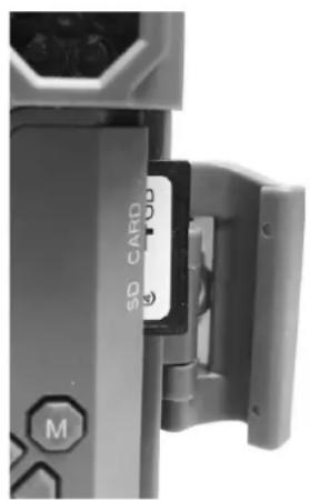 BUSHNELL Core - Inserción de la tarjeta SD - 1