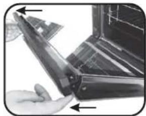 HOOVER HOL03LVX - CLEANING THE DOOR GLASS - 4