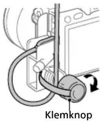 SONY Alpha A9 II - De kabelbeschermer bevestigen - 2