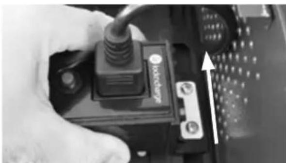 Lockncharge Carrier 15 - PASO 4 - Montar los dispositivos en el Carrier 15 Charging Station - 4