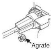 GE GFD28GMLES - ⑧ RETRAIT DES GLISSIÈRES DE PANIER DE CONGÉLATEUR - 1