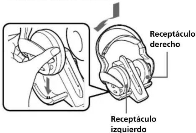 SONY MDRIF540RK - Coloque los auriculares en el transmisor de modo que las clavijas de contacto encajen en los orificios de contacto de los auriculares y el indicador de carga se ilumine. - 1