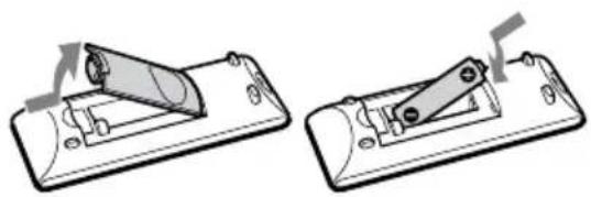 SONY MHCEC919iP - Inserting batteries - 1