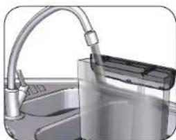 Solis Grind & Infuse Compact 1018 - WATERING THE SOLIS WATER FILTER AND INSTALLING IT IN THE TANK - 3