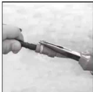 HOOVER DYC 9913AXXS - Installez le Kit Suivant les Instructions: - 3