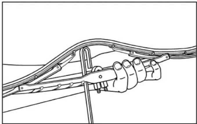 CADILLAC SRX (2009) - Remplacement de la raclette d'essuie-glace - 2