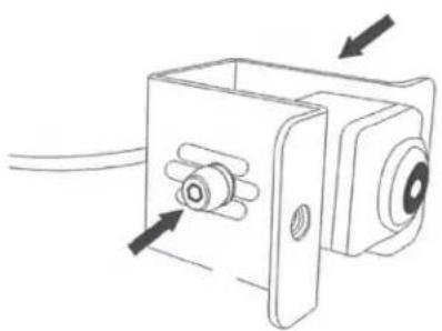ALPINE HCEC2600FD4 - Mounting the camera to the bracket - 2
