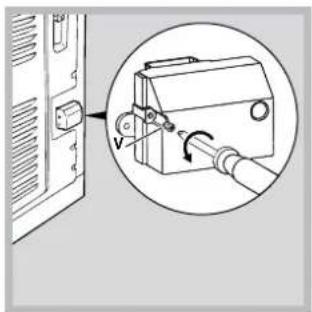 INDESIT KN3C76A(X)EU - Montage du câble d'alimentation - 2