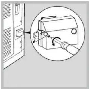INDESIT KN3C76A(X)EU - Инсталиране на захранващия кабел - 2
