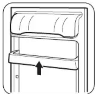 ZANUSSI ZRG714SW - Positioning the door shelves - 1