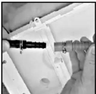 HOOVER DYC 8813BXS - Montare il Kit Come Indicato di Seguito: - 3
